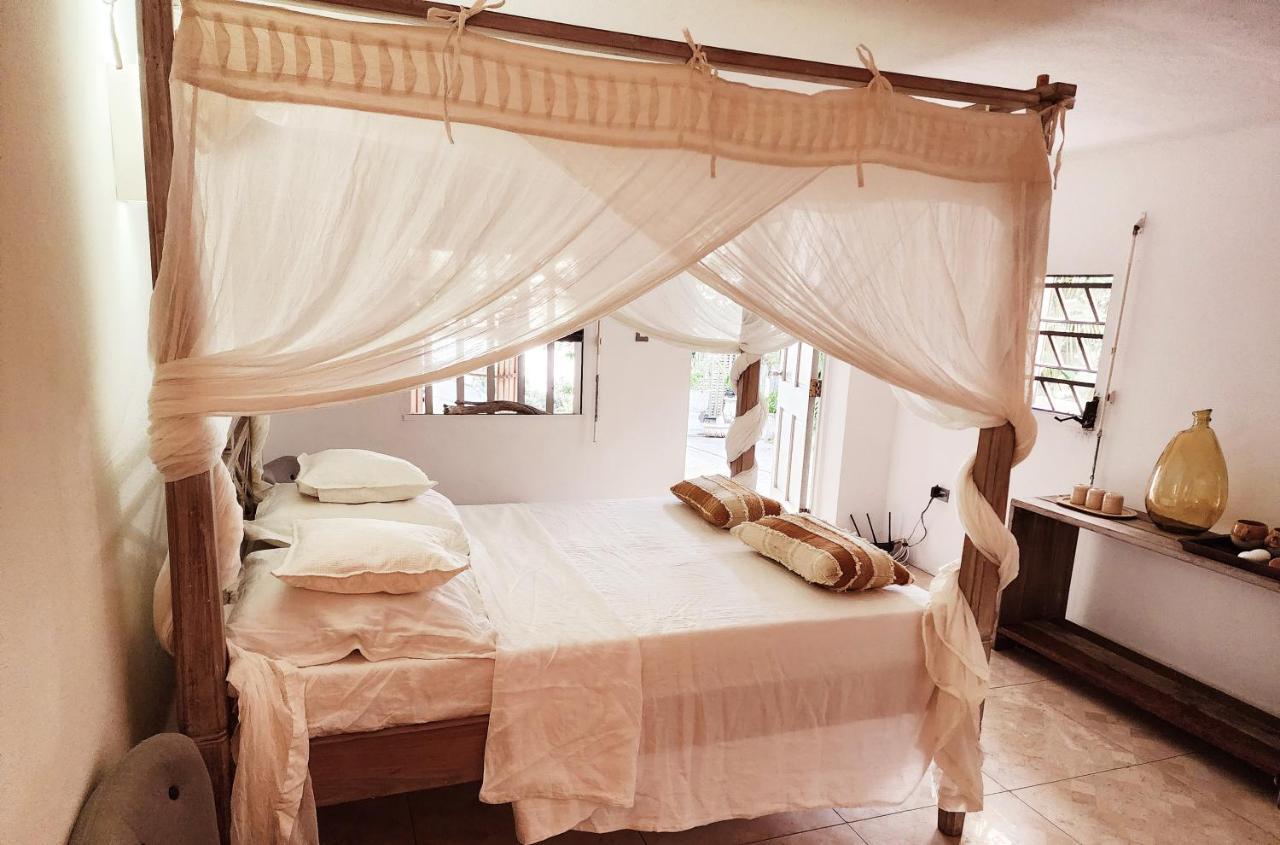 Perle Stone Studio- Bed And Breakfast Simpson Bay Εξωτερικό φωτογραφία